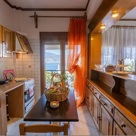 Galani Agios Stefanos アパート